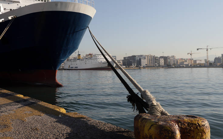 Σε 24ωρη πανελλαδική απεργία για τις 26/11 καλούν 2 από τα 13 ναυτεργατικά σωματεία