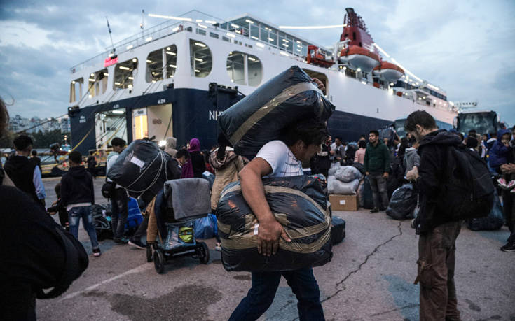 Στο λιμάνι της Ελευσίνας 693 αιτούντες άσυλο από τη Σάμο