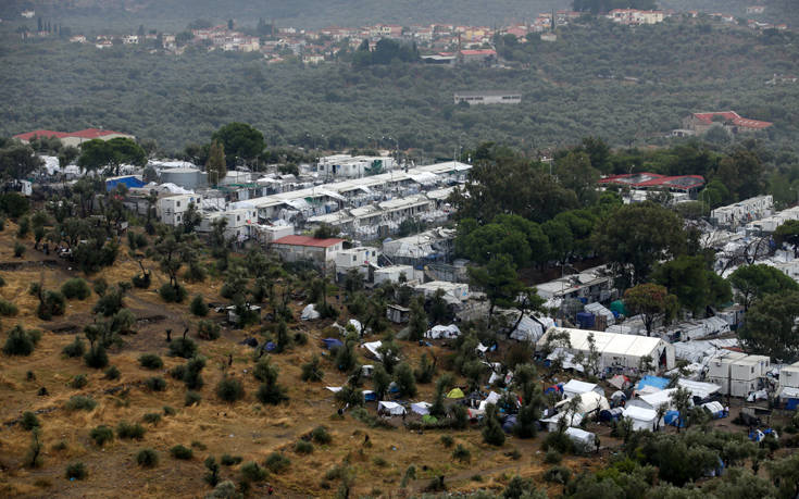 Πυροβολισμοί στον καταυλισμό της Μόριας