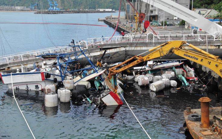 Νεκροί και οι έξι αγνοούμενοι μετά την κατάρρευση της γέφυρας στην Ταϊβάν