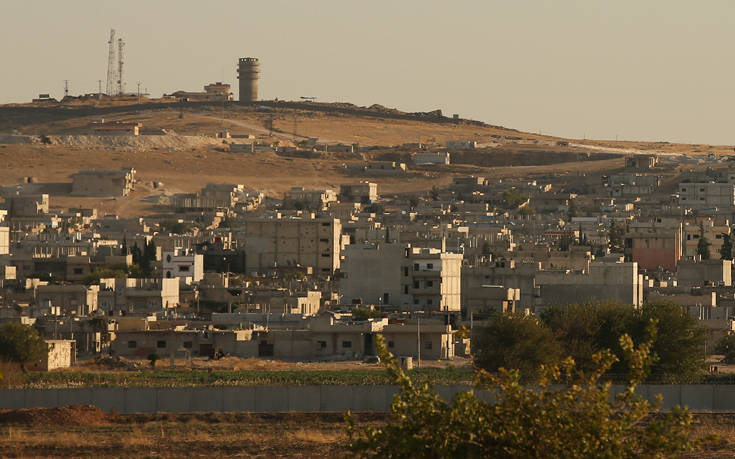 Συρία: Οι Ρώσοι διέσχισαν τον Ευφράτη, έφτασαν έξω από το Κομπάνι