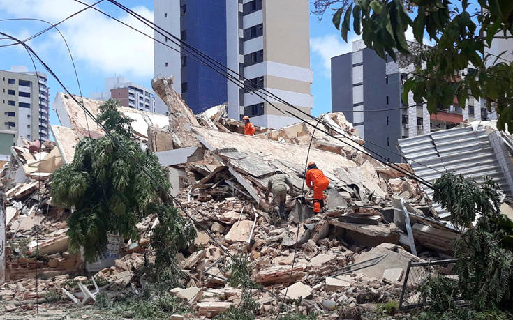 Κατέρρευσε πολυκατοικία 7 ορόφων στη Βραζιλία, τουλάχιστον ένας νεκρός