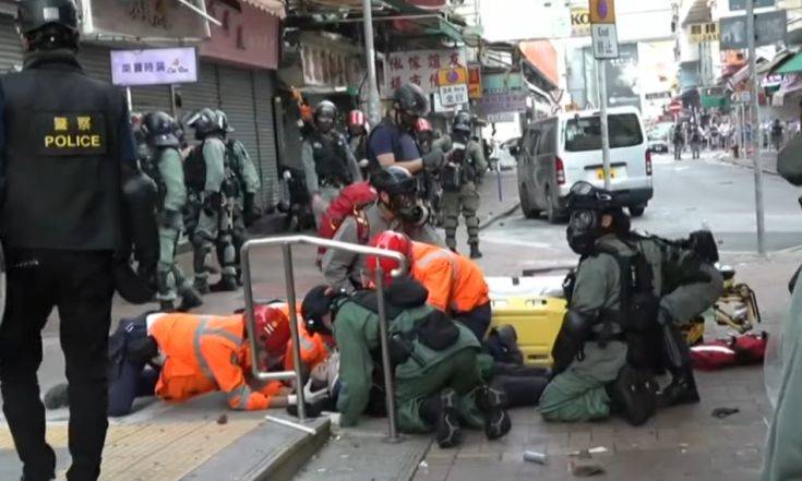 Χόνγκ Κονγκ: Σε κρίσιμη κατάσταση ο τραυματίας από σφαίρα αστυνομικού