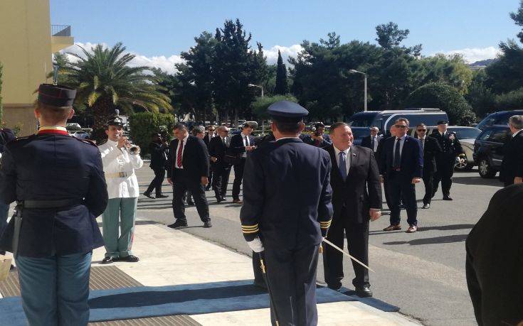 Δείτε φωτογραφίες από την άφιξη του Πομπέο στο ΥΠΕΘΑ