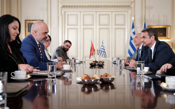 Μητσοτάκης &#8211; Ράμα: Συμφώνησαν να βελτιώσουν τις σχέσεις Ελλάδας και Αλβανίας