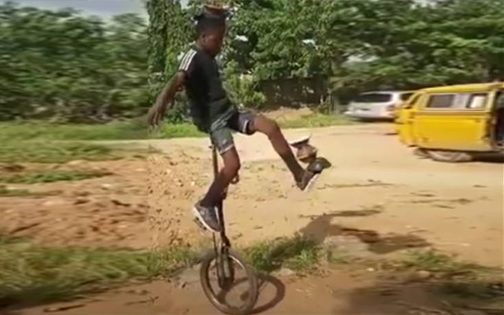 Πιτσιρικάς, άσος στην ισορροπία