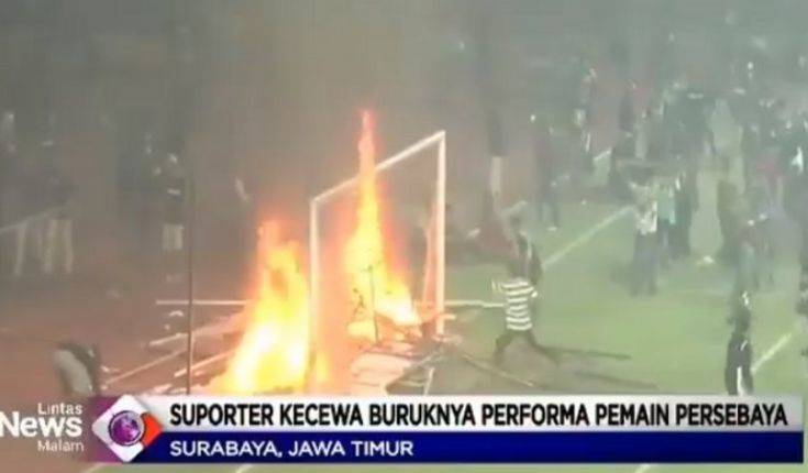 Ξέσπασμα άνευ προηγουμένου στην Ινδονησία, οπαδοί έκαψαν το γήπεδο της ομάδας τους