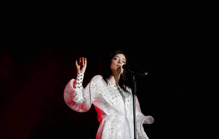 Εκστρατεία στο Twitter για να μείνει η ποπ σταρ Lorde εκτός φυλακής