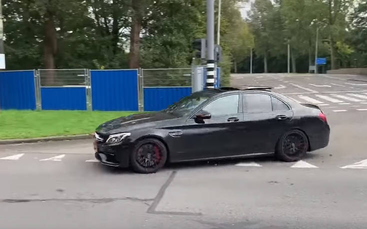 Όταν προσπαθείς να εντυπωσιάσεις με το αυτοκίνητό σου αλλά καταλήγεις σε fail