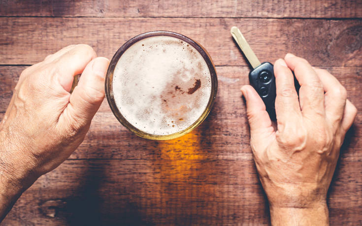 Ένας στους έξι οδηγούς υπόσχεται ότι δεν θα πιει αλκοόλ, αλλά δεν το τηρεί