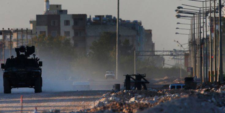 Γαλλία: Το Παρίσι διακόπτει την εξαγωγή πολεμικού υλικού προς την Τουρκία