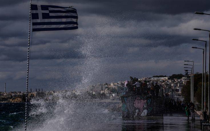 Καιρός: Η κακοκαιρία Βικτώρια πάνω από την Αττική – Πλημμύρες και καταστροφές σε Κέρκυρα και Κεφαλονιά