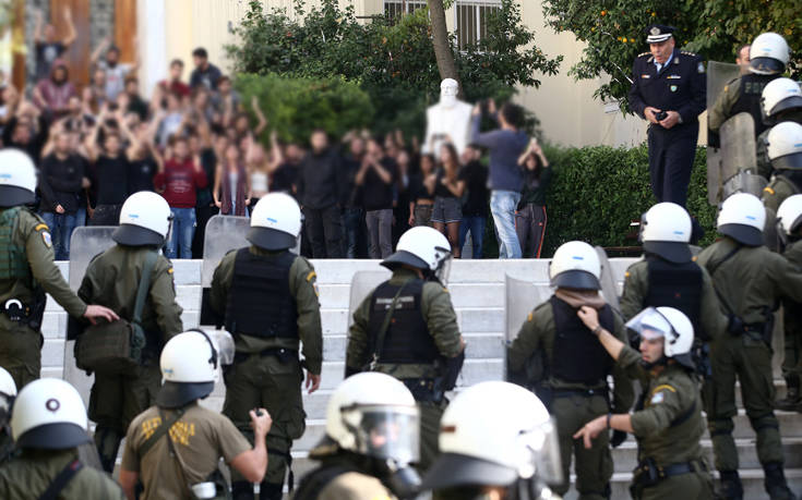 Επεισόδια στην ΑΣΟΕΕ: Έκρυθμο το κλίμα ενόψει Πολυτεχνείου