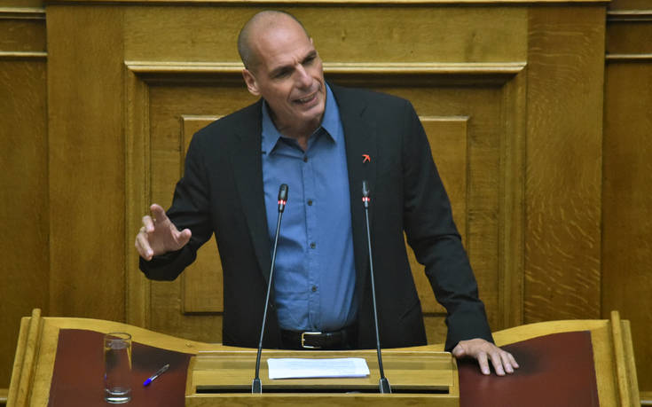 Βαρουφάκης: Λουκέτα και ΜΑΤ επιταχύνουν τη βία και την ανομία στα πανεπιστήμια