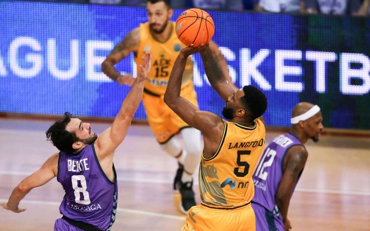 Basketball Champions League: Με σούπερ Λάνγκφορντ η ΑΕΚ λύγισε την Μπούργος