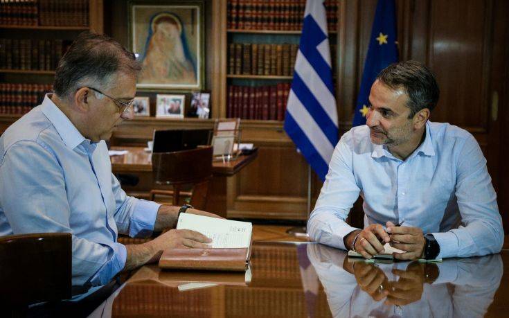 Θεοδωρικάκος: Διάλογος και συναίνεση με τις τοπικές κοινωνίες για μεταναστευτικό και προσφυγικό