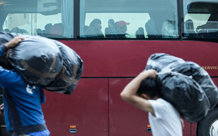 Στη Σερβία μεταφέρονται περίπου 100 ασυνόδευτα προσφυγόπουλα