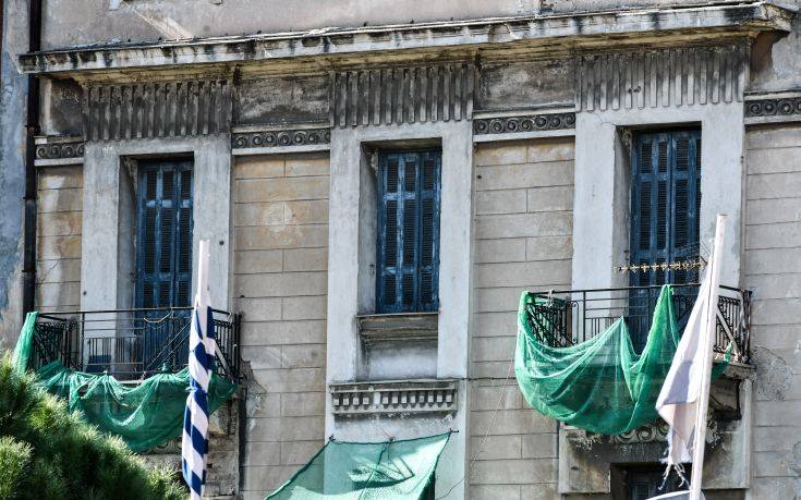 Ολοκληρώθηκε η επιχείρηση της Αστυνομίας σε υπό κατάληψη κτίριο δίπλα στην ΑΣΟΕΕ