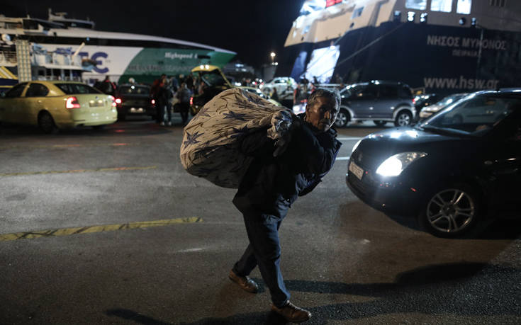 Άλλοι 113 αιτούντες άσυλο μεταφέρονται από την Μόρια στην ενδοχώρα
