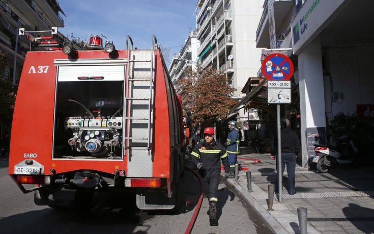 Ολοκληρώθηκε χωρίς προβλήματα η κατάσβεση πυρκαγιάς σε ταβέρνα στη Θεσσαλονίκη