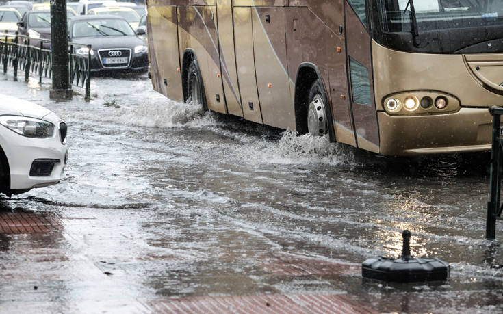 Καιρός: «Περιμένουμε αρκετό νερό στην Αττική τις επόμενες ώρες»