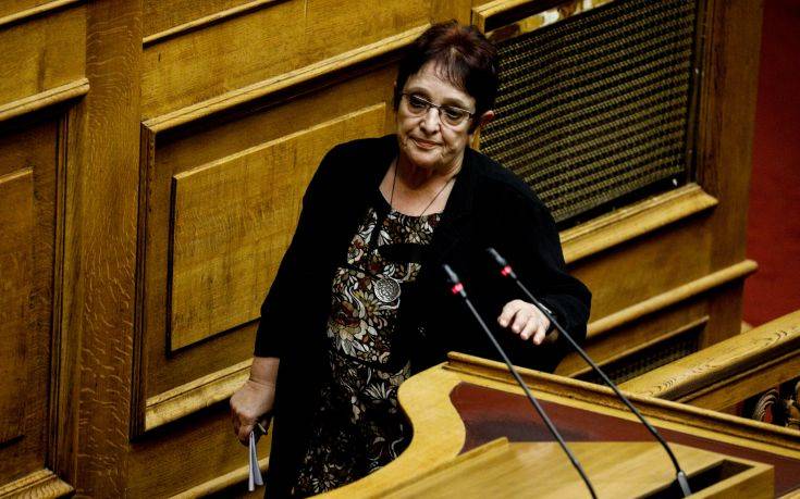 Παπαρήγα: Αναθεώρηση για δημιουργία αυταπατών και ηθικοποίησης του πολιτικού συστήματος