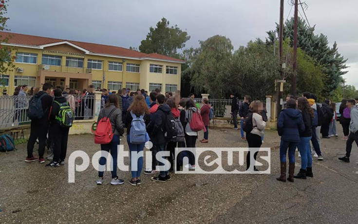 Ο 15χρονος που μαχαιρώθηκε αλλάζει σχολείο και οι συμμαθητές του κάνουν κατάληψη