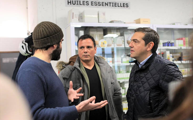 Η ξενάγηση του Αλέξη Τσίπρα σε συνεργατικό σούπερ μάρκετ στο Παρίσι