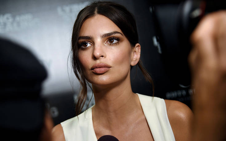 H συμβουλή μόδας της πάντα σέξι  Emily Ratajkowski