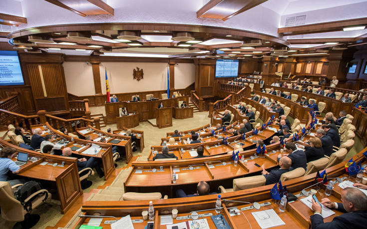 Η νέα κυβέρνηση της Μολδαβίας στρέφεται προς τη Ρωσία