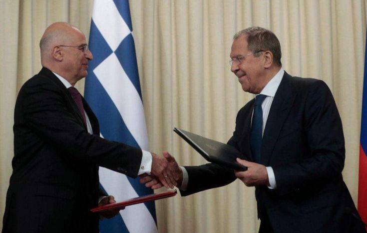 Κοινό Πρόγραμμα Διαβουλεύσεων Ελλάδας-Ρωσίας υπέγραψαν Δένδιας και Λαβρόφ