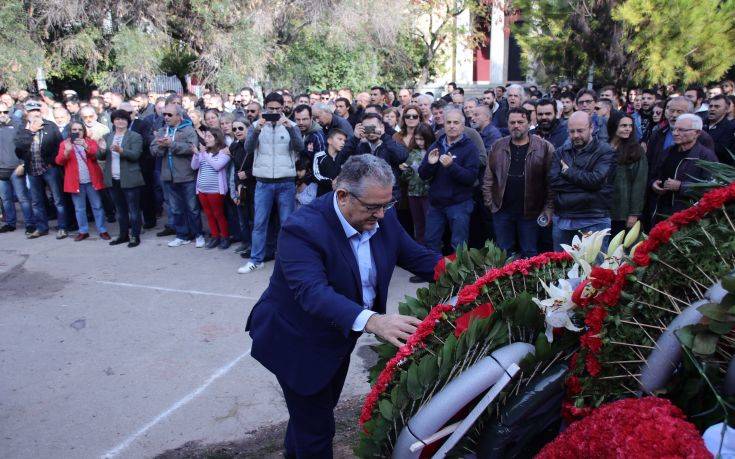 Πολυτεχνείο 2019: Κατέθεσαν στεφάνια για την 46η επέτειο Κουτσούμπας και Σκουρλέτης