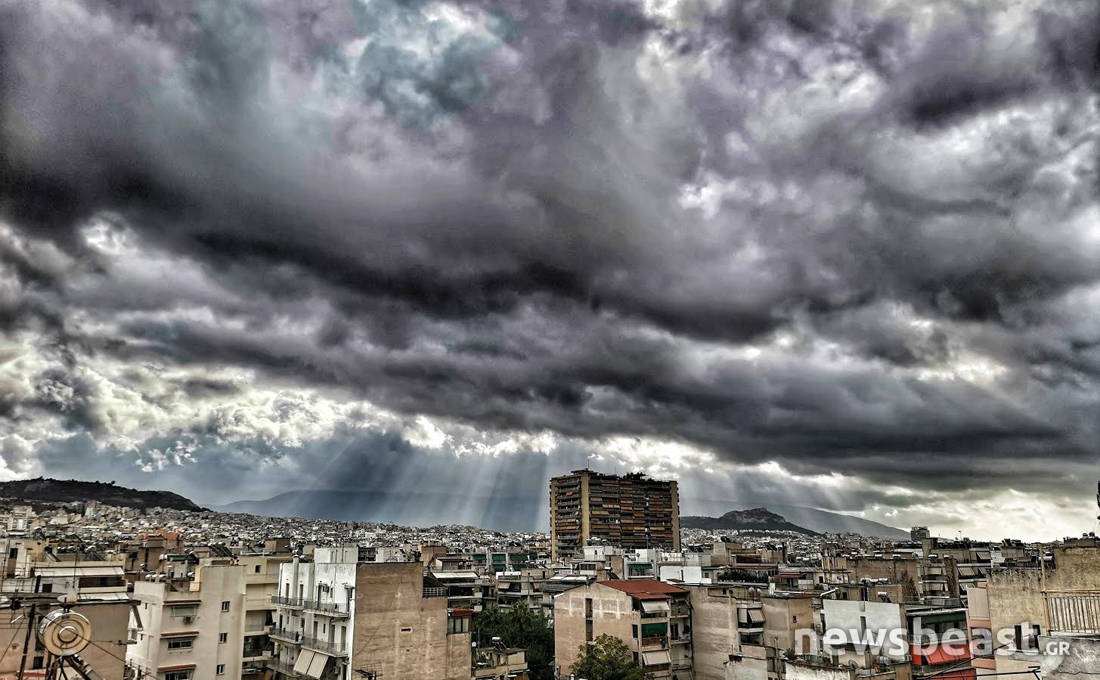 Έτσι ξύπνησε η Αθήνα μετά τη βραδινή καταιγίδα