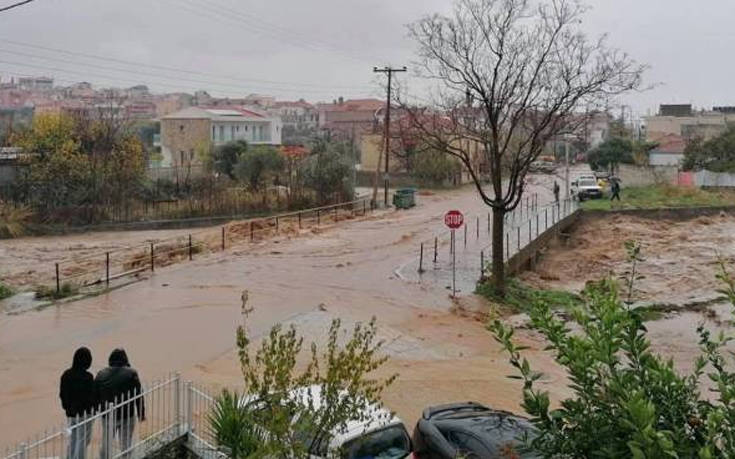 Κακοκαιρία: Πνίγηκε στη λάσπη η Θάσος