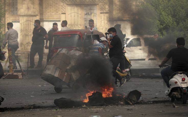Ιράκ: Σε πολιτική ανυπακοή καλούν οι διαδηλωτές, τέσσερις οι νεκροί