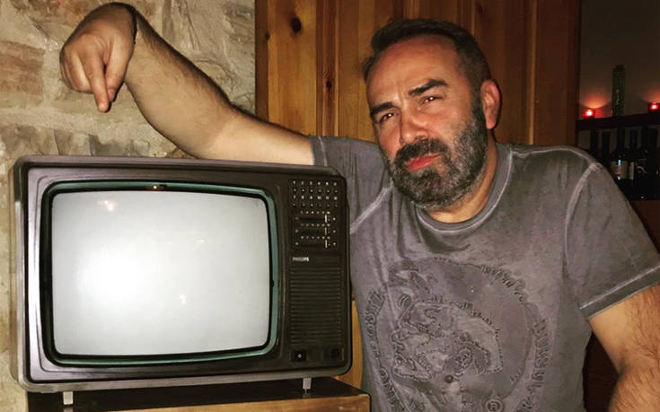 Η συγκινητική ανάρτηση του Γρηγόρη Γκουντάρα για τη μαμά του που έχει φύγει από τη ζωή