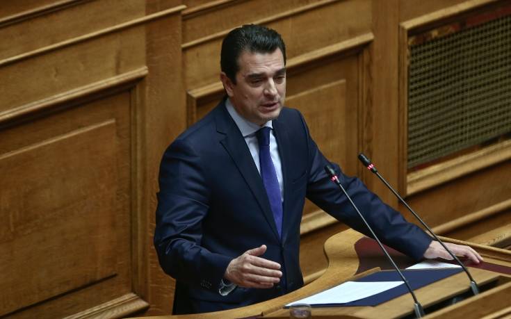 Σκρέκας: Στηρίζουμε τον αγρότη να μείνει στα χωράφια του