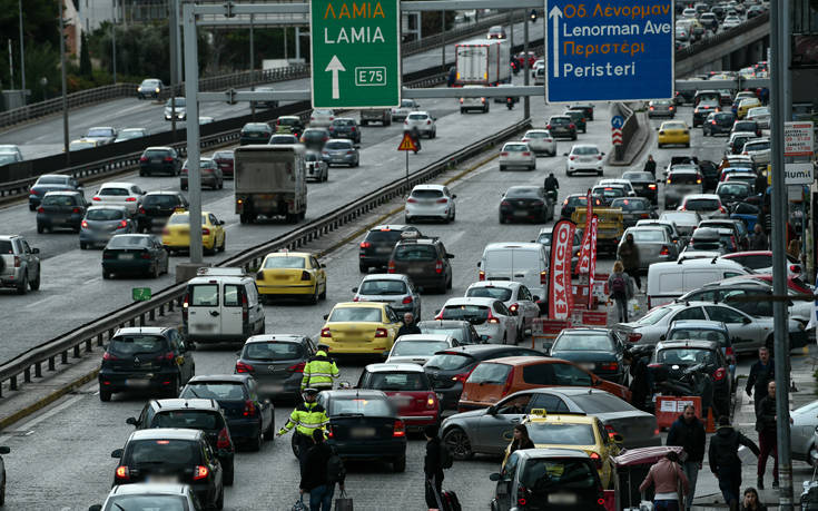 Κίνηση τώρα: Μποτιλιάρισμα στην Αθηνών &#8211; Λαμίας