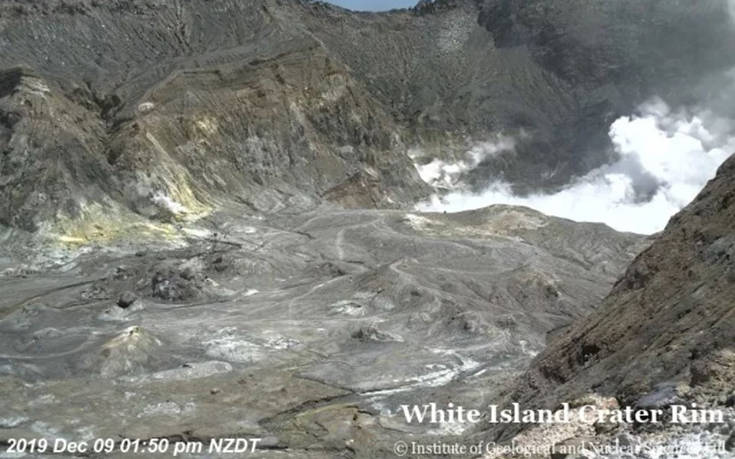 Νέα Ζηλανδία: Κάμερα κατέγραψε τουρίστες στον κρατήρα του ηφαιστείου λίγα λεπτά πριν την έκρηξη