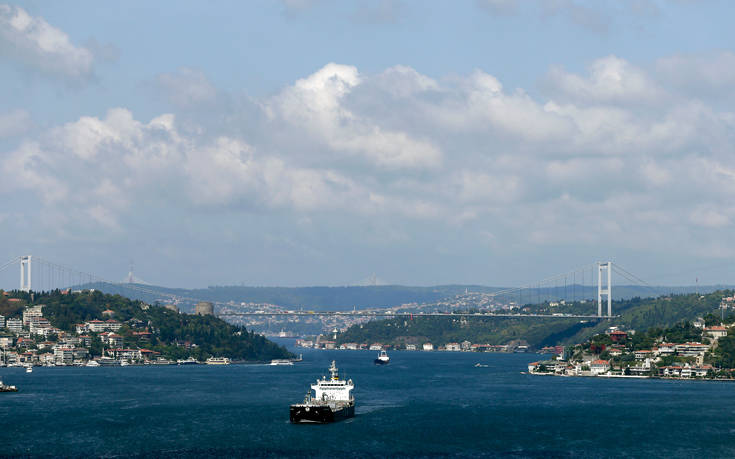 Πόλεμος στην Ουκρανία: Η Άγκυρα καλεί όλες τις πλευρές να σεβαστούν τη Συνθήκη του Μοντρέ