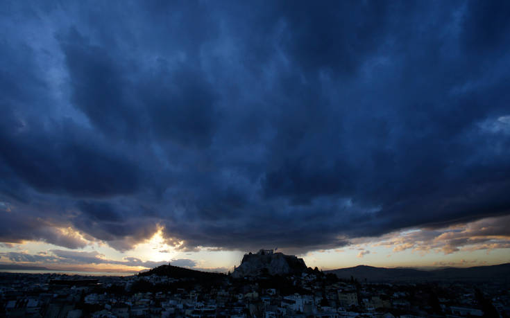 Καιρός: Επιδείνωση από το βράδυ της Τρίτης – Βροχές, καταγίδες και κατά τόπους ισχυρά φαινόμενα