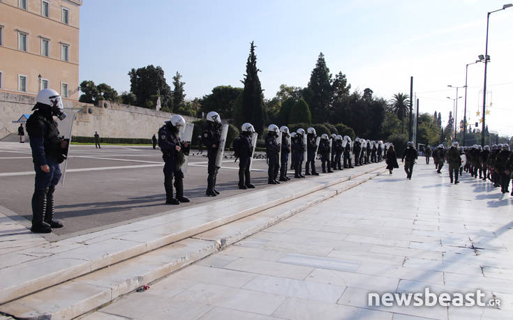 Αλέξης Γρηγορόπουλος: «Αστακός» η Βουλή, παρατηρητές σε δημόσια κτίρια
