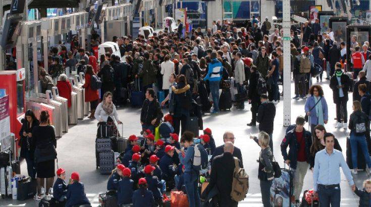 Γαλλία: Χριστούγεννα&#8230; σε απεργιακό κλίμα