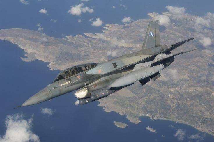 Κλειστό το FIR Αθηνών για οπλισμένα τουρκικά μαχητικά με στόχο τη Λιβύη