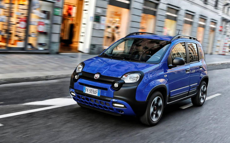 Το Fiat Panda ανταγωνίζεται τον «δίδυμο» εαυτό του