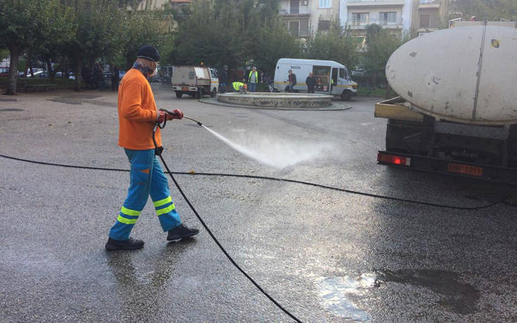 Δήμος Αθηναίων: Δράσεις καθαριότητας και αποκατάστασης στην πλατεία Κανάρη στην Κυψέλη