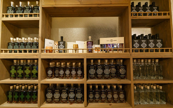 Το Roots Rakomelo Pop-Up Bar άνοιξε τις πόρτες του – Newsbeast