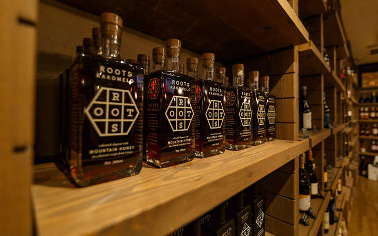 Το Roots Rakomelo Pop-Up Bar άνοιξε τις πόρτες του – Newsbeast