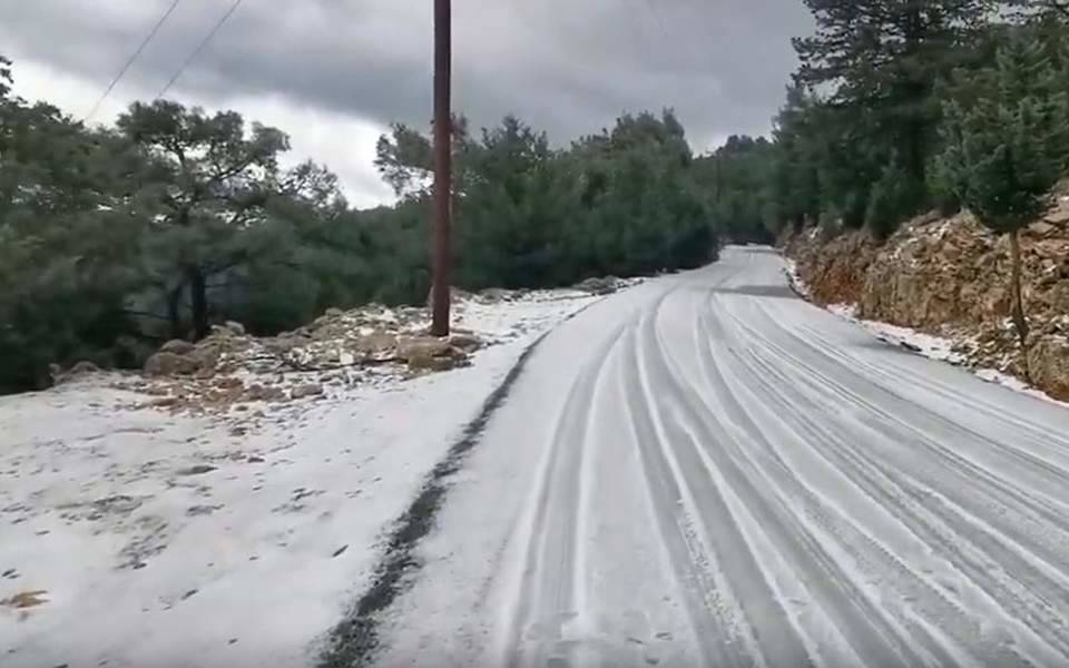 Χιόνια στην ακριτική Σύμη