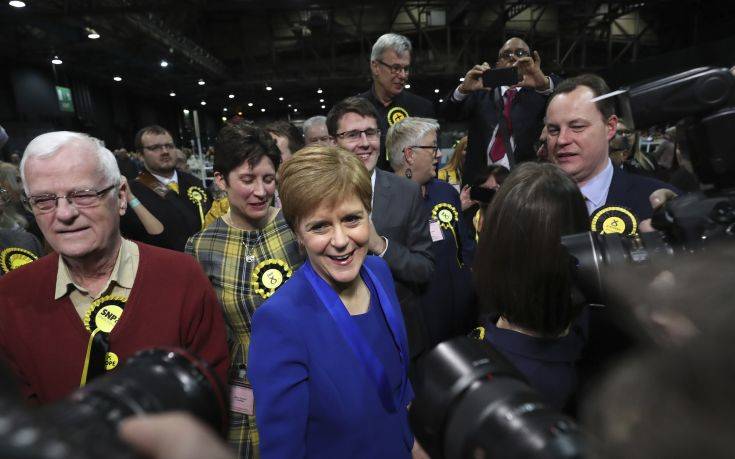 Εκλογές στη Βρετανία: Νέο δημοψήφισμα για την ανεξαρτησία της Σκωτίας θέλει η πρωθυπουργός της